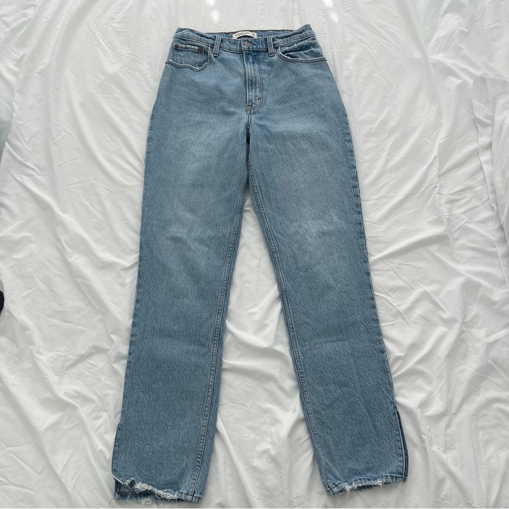 Abercrombie & Fitch Ultra High Rise 90s Straight Jean - Curve Love